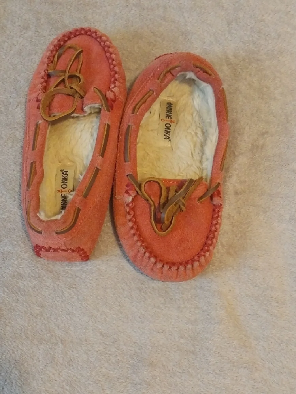 Minnetonka Kids Coral Suede Moccasins with Faux Fur Lining